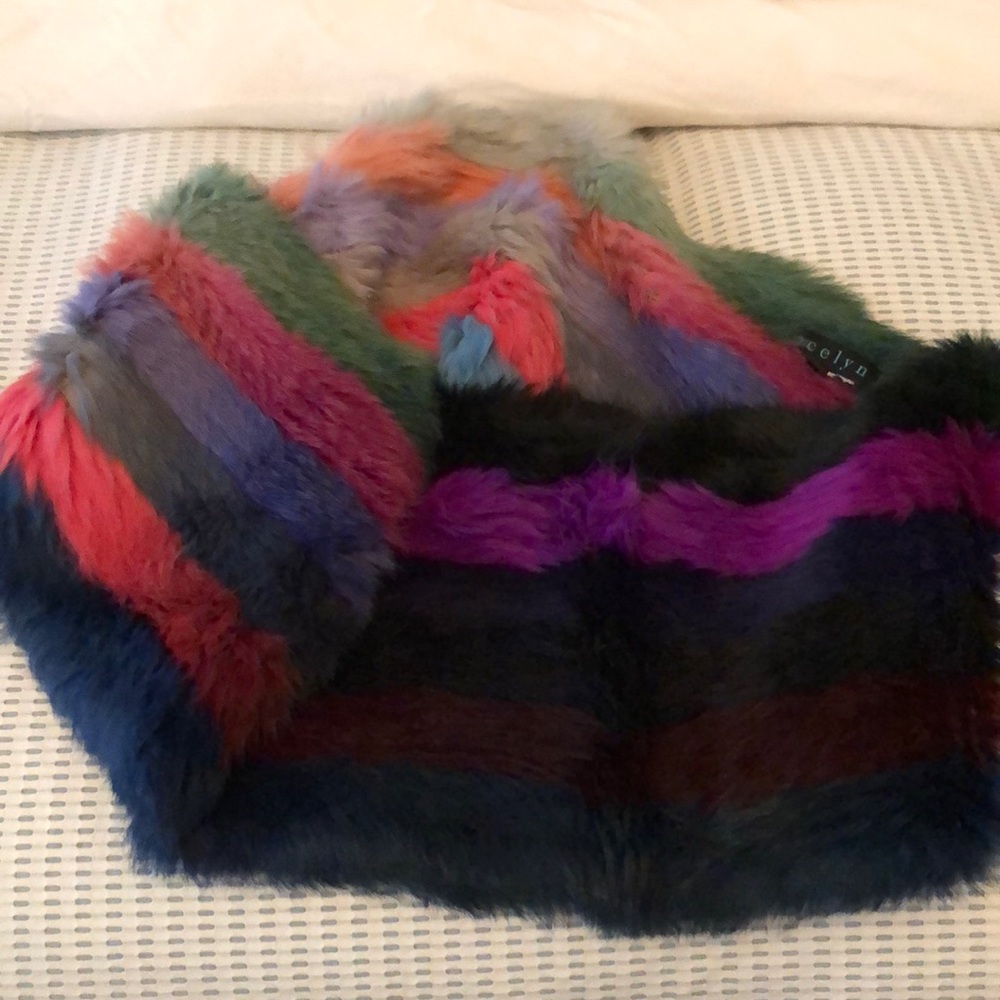 Jocelyn rainbow fur funnel